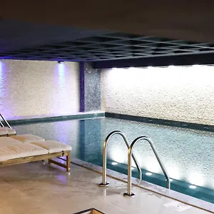 4* Szálloda Cip & - Bakirkoey Center