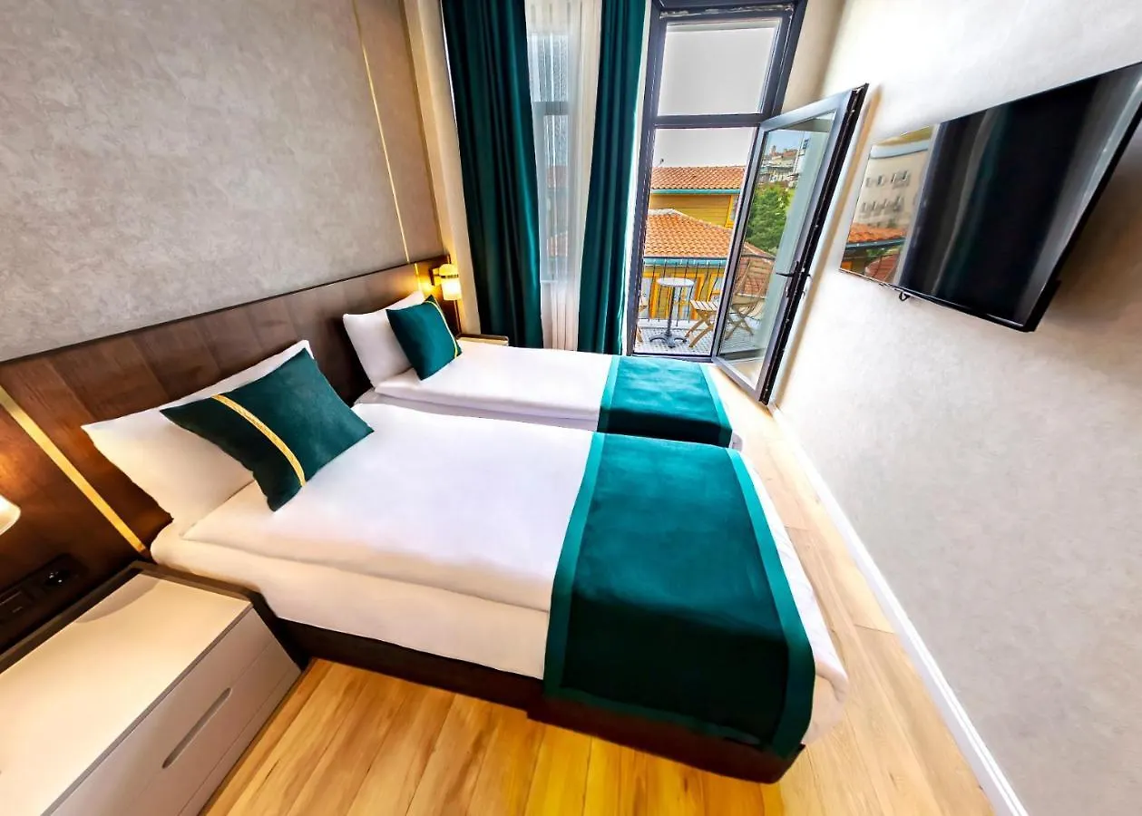 Costera Hotel Istanbul 4*,