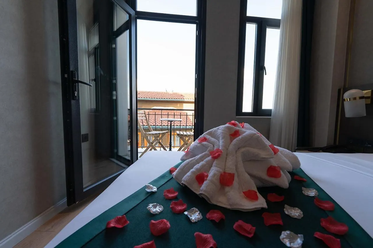 Costera Hotel Istanbul 4*,